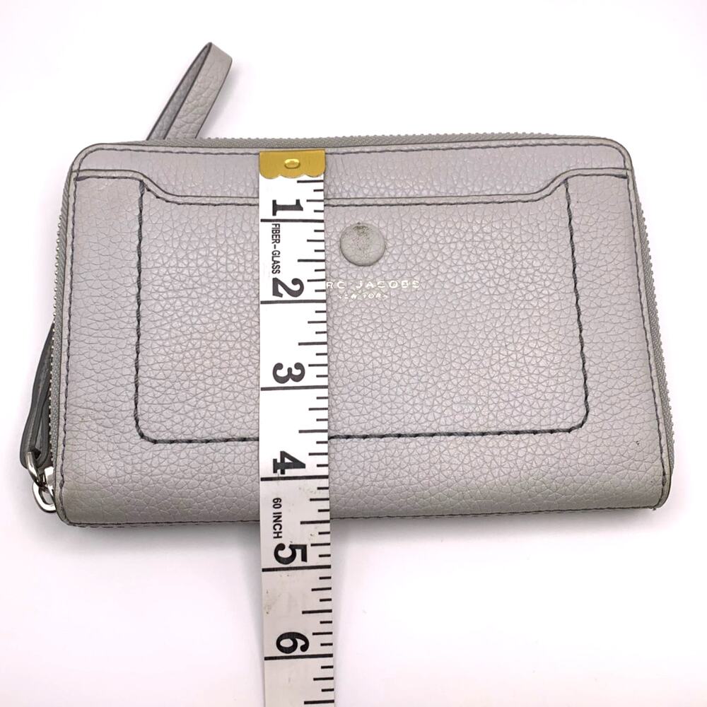 MARC JACOBS Gray Wallet with Phone Slot - Picture 7 of 8